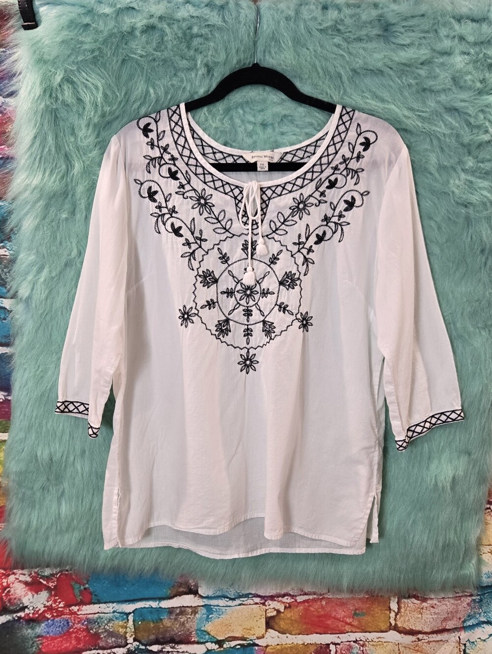 Studio Works White And Black Half Sleeve Top Size PXL